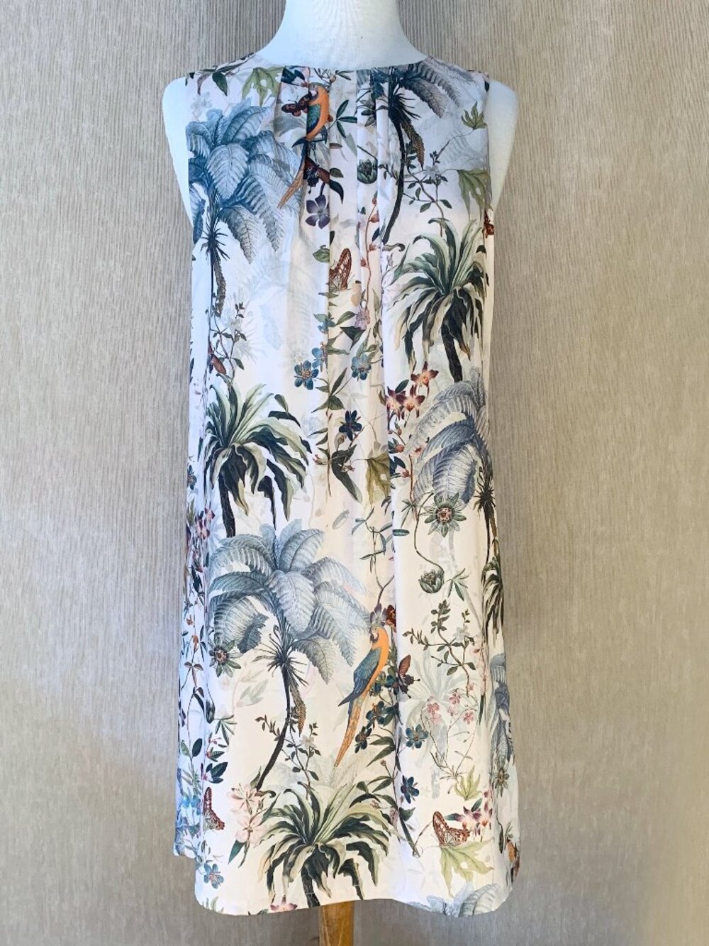 H&M Tropical Parrot Print Halter Neck Sleeveless Dress | Size 6